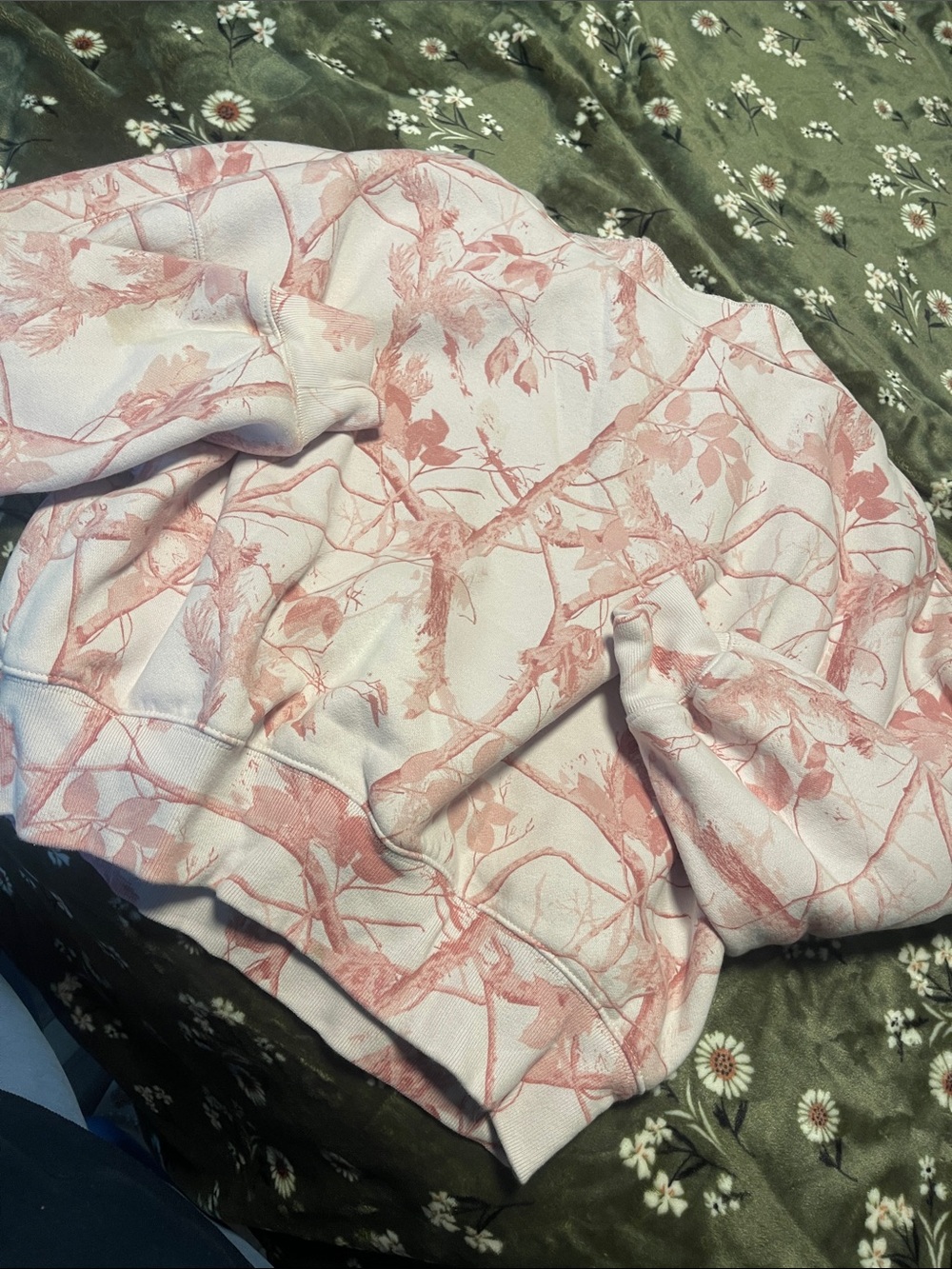 Abercrombie & fitch Pink camo Print Sweatshirt soft in large